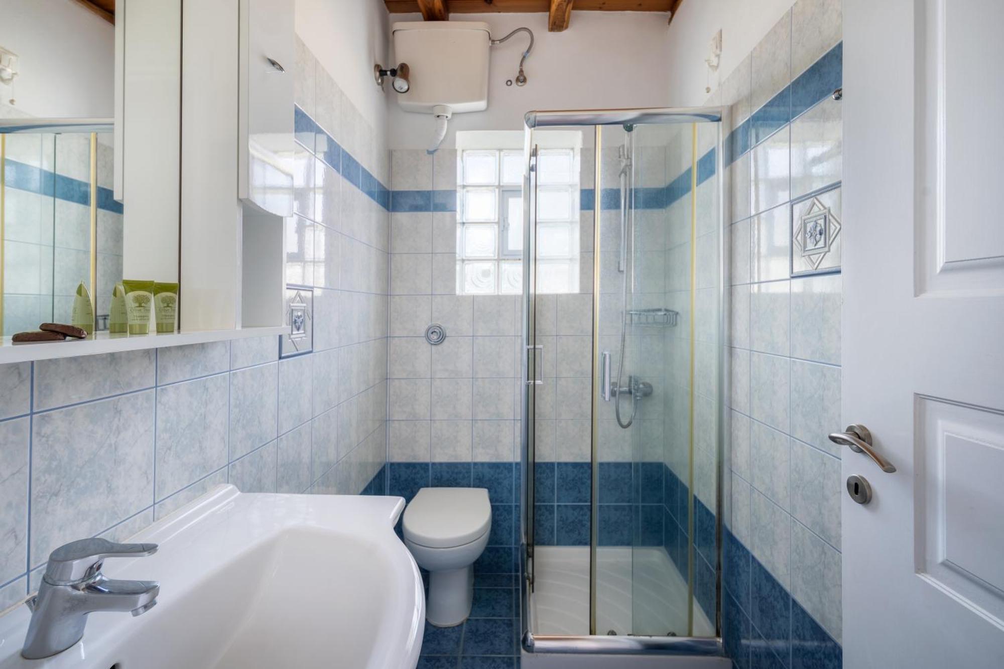 Galazio Seaside Apartments Λιβαδάκια Δωμάτιο φωτογραφία